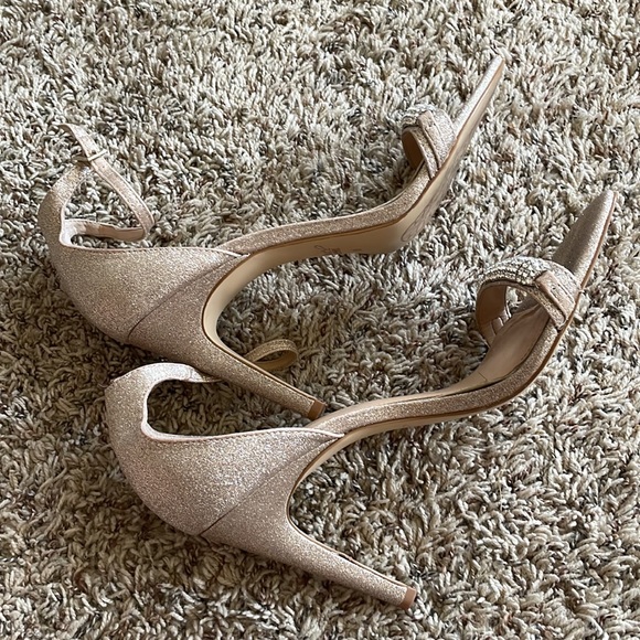 Badgley Mischka Jewel Hi Heel worn once! I was a part of the wedding party) - Picture 4 of 11